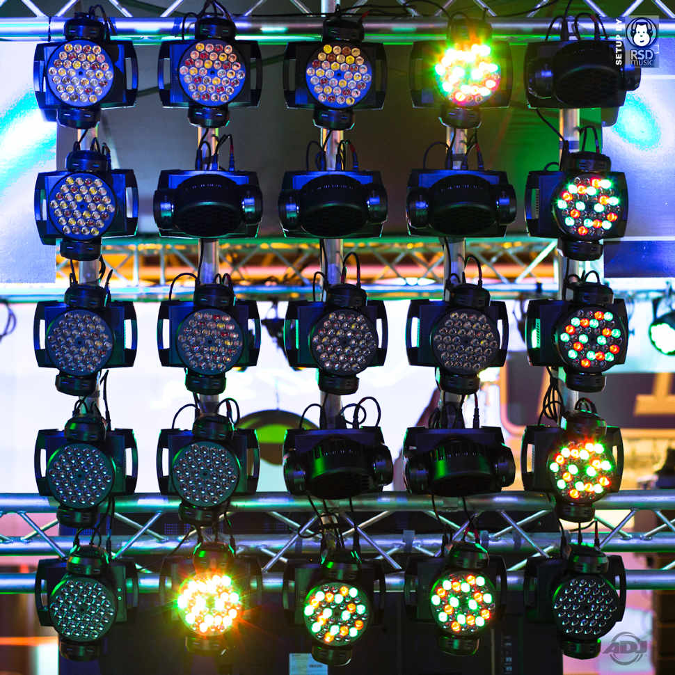 Вращающаяся голова American DJ INNO COLOR BEAM LED