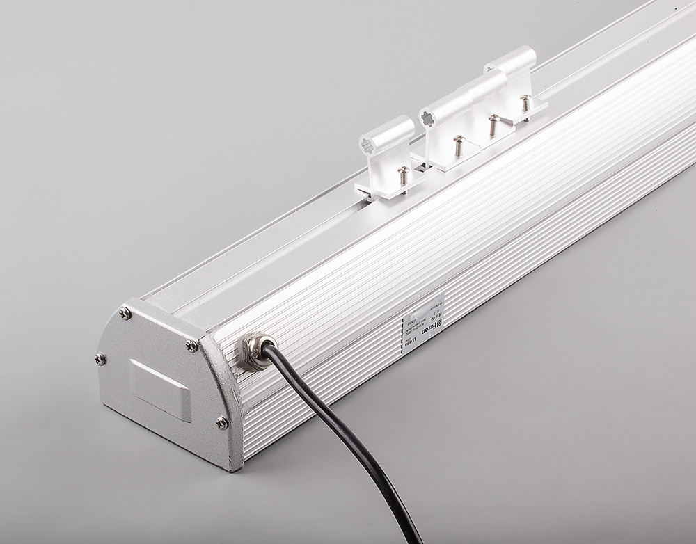 Светодиодный линейный прожектор Feron LL-890 36W RGB 85-265V IP65