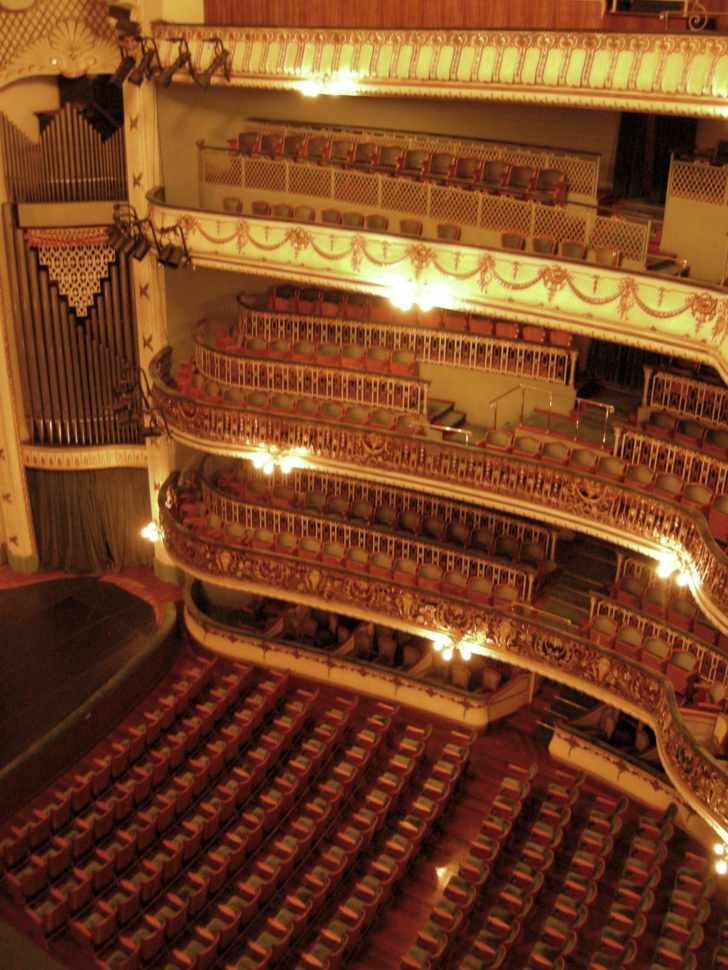 Профильный прожектор Eurolite FS-600/36°