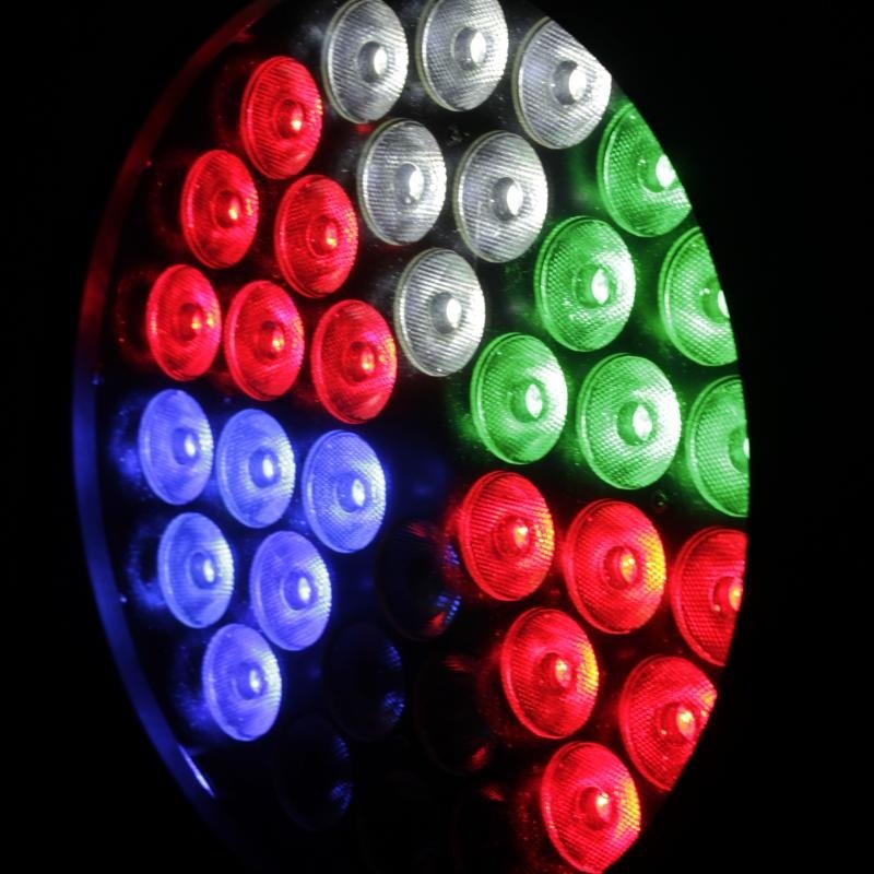 Вращающаяся голова Ross Segment Led Wash RGBW 36x10W