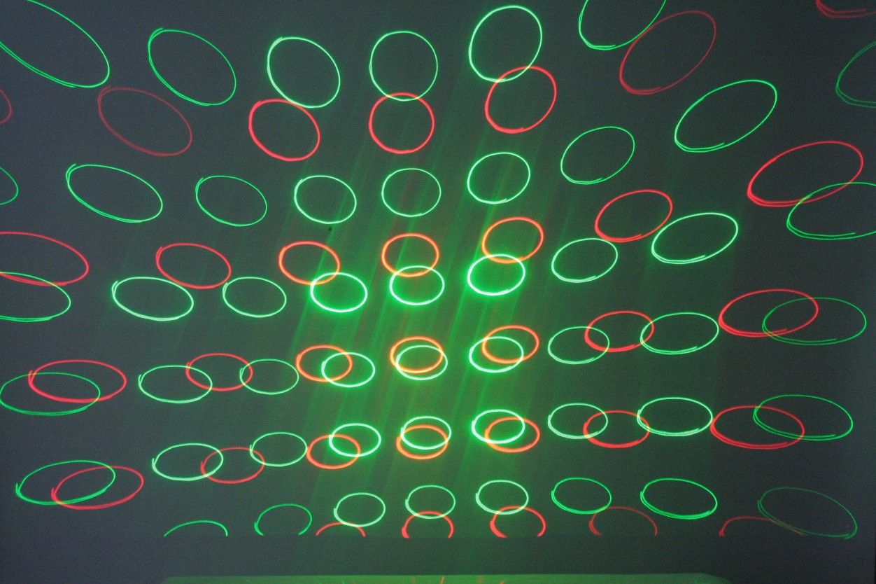 Лучевая лазерная цветомузыка INVOLIGHT FSLL155