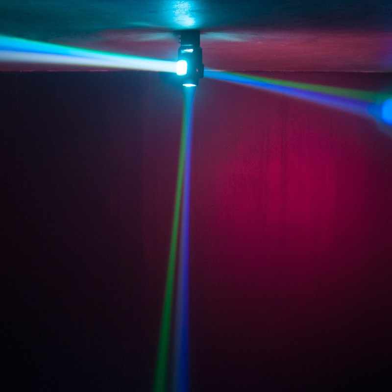 Вращающаяся голова American DJ XS 400