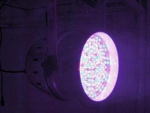 Прожектор Eurolite LED PAR-64 RGBA spot alu